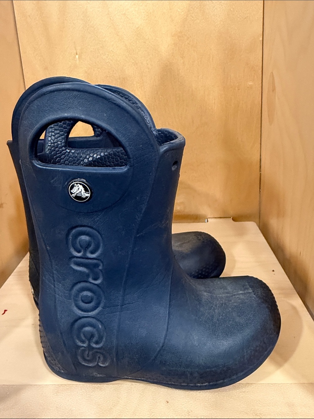 Crocs rubber pull on rain boots navy blue size 11